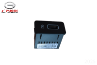Порт USB зарядного устройства (Cool Black); применимый код темы внутренней отделки: V (Light Wave Blue) GAC GS3